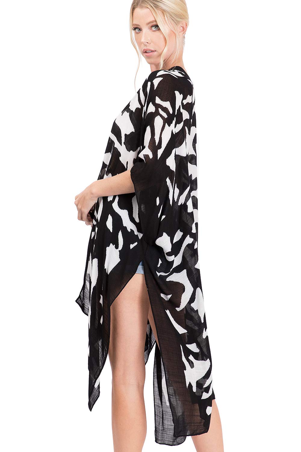 Abstract Contrast Kimono