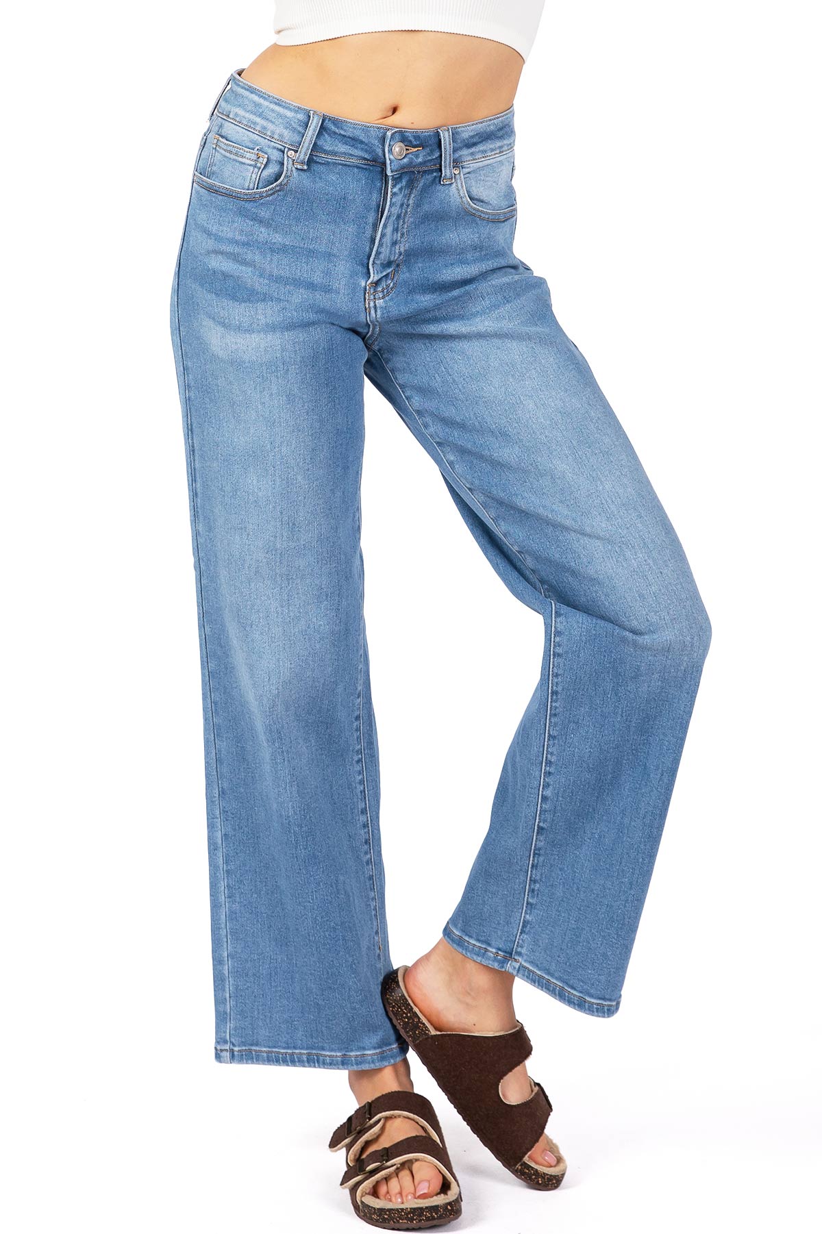 Streamline Straight Leg Jeans