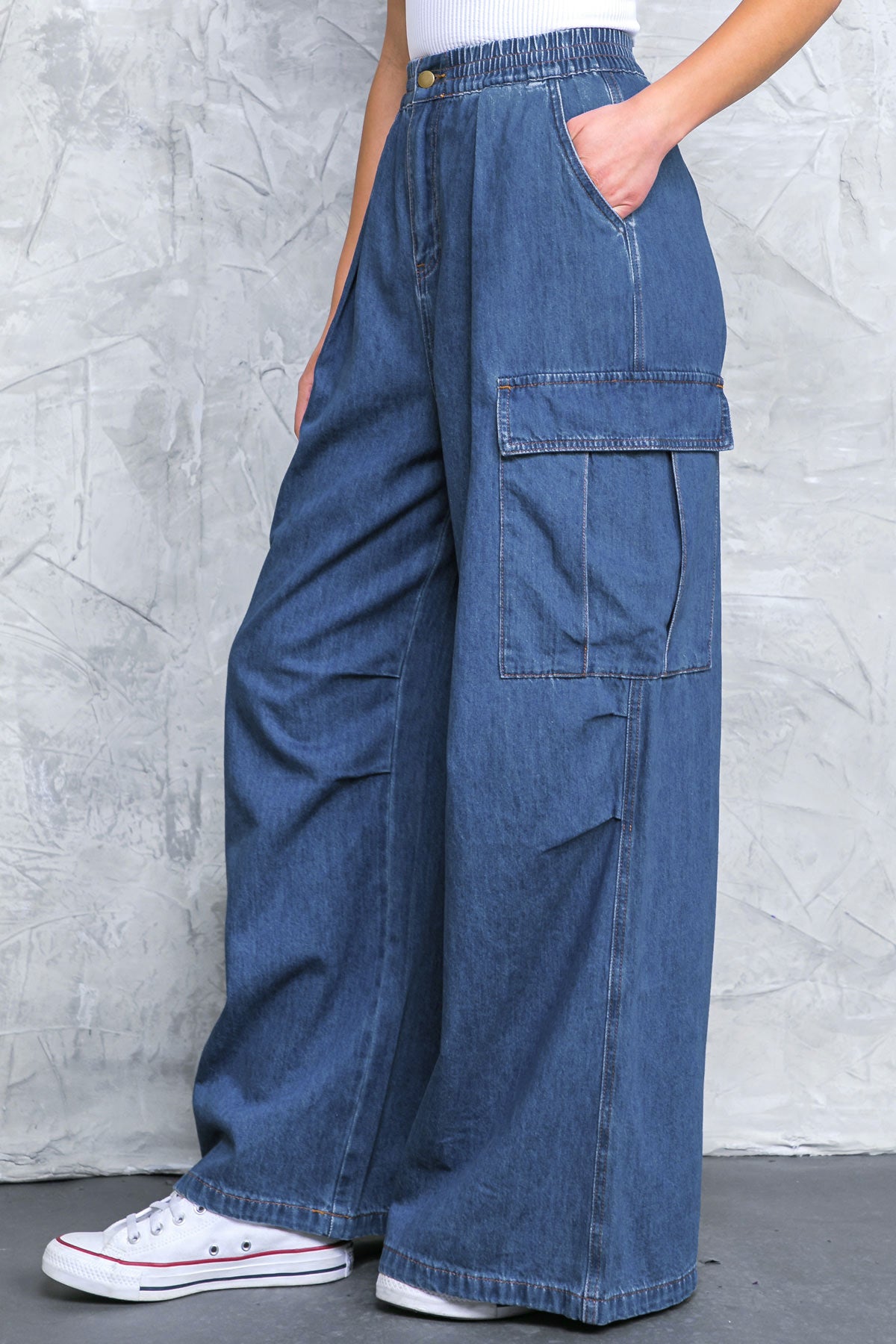 Float On Wide-Leg Jeans